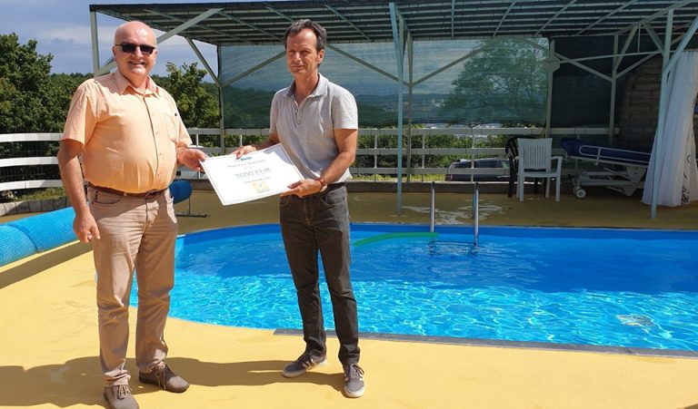 Otvoritev  Sončkovih poletnih programov in predaje donacije za prenovo bazena v Centru Sonček Elerji
