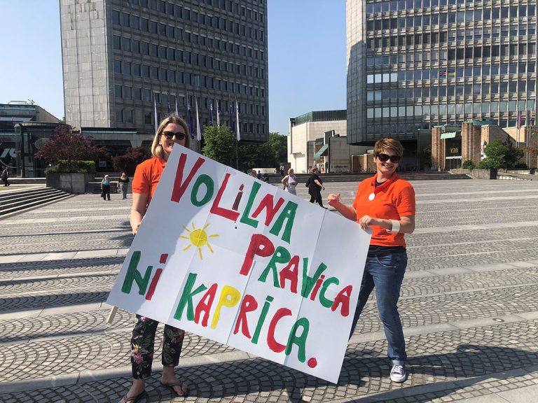 Literarni natečaj: ODLOČAM SE – DEMOKRACIJA SKOZI MOJE OČI