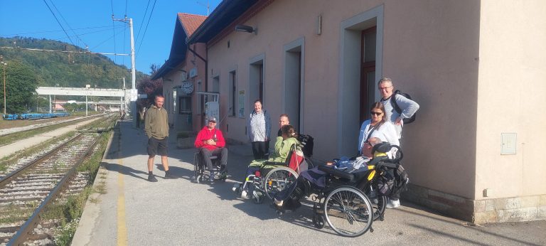 Z vlakom v Sevnico – izkušnja mobilnosti iz prve roke