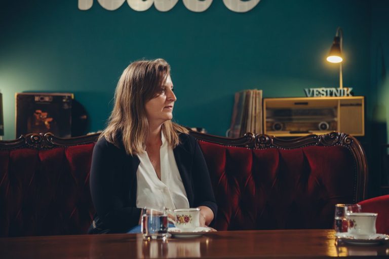 Od voznice kombija do vodje VDC-ja: V podkastu Na Kavču so gostili Gordano Borovšak